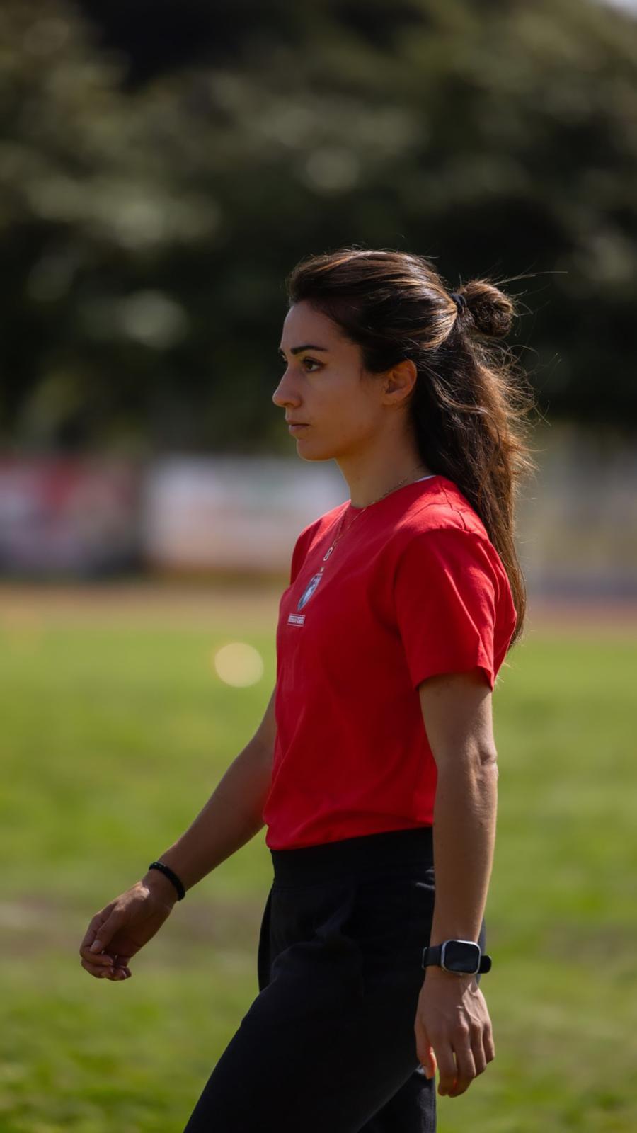 Martina Bonanni, istruttrice FIDAL, durante un allenamento in pista al Campo Antonio Nori a Roma